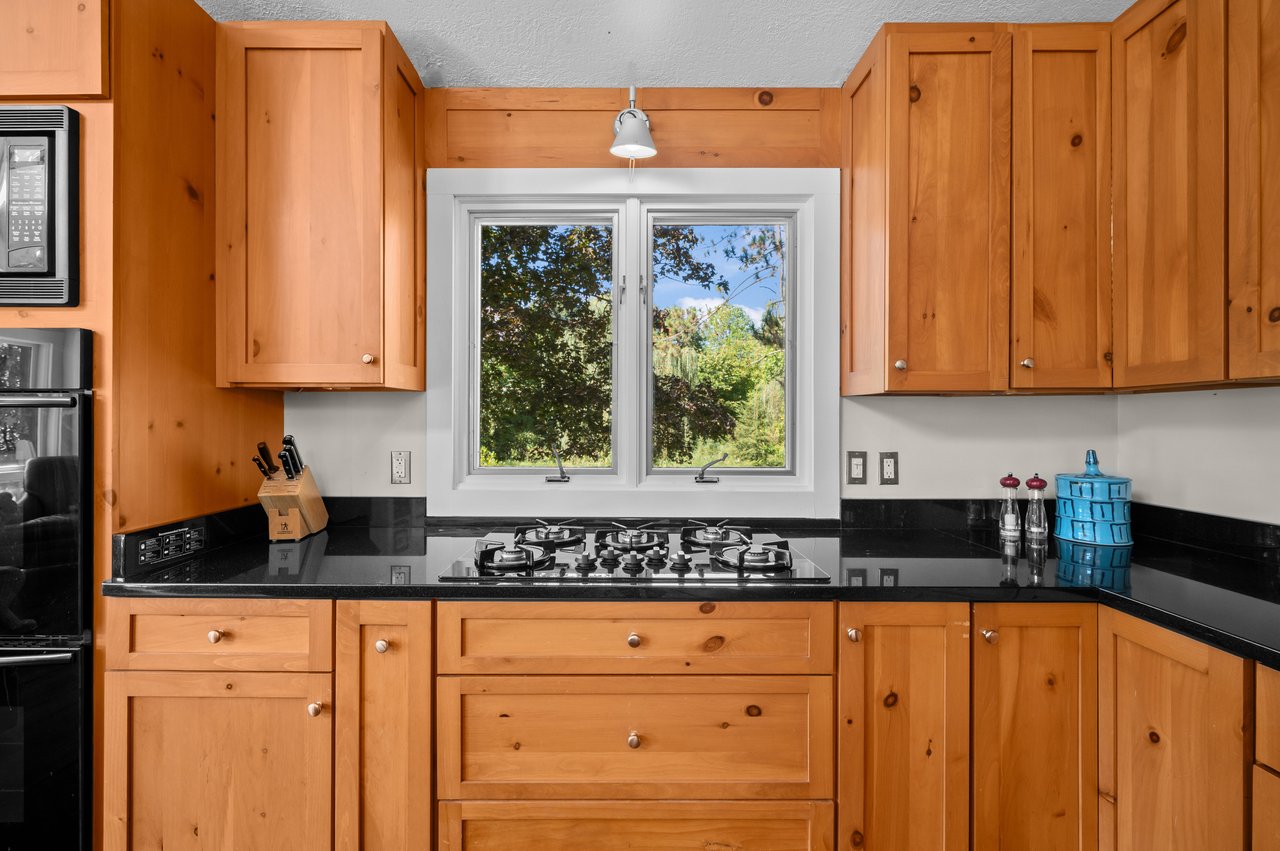 2408 E 800 N, La Porte, IN 46350