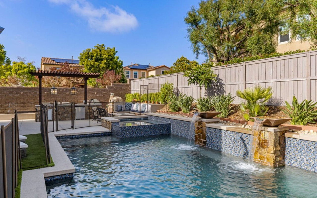 Top 10 Hacks for a Stellar Staycation this Year
