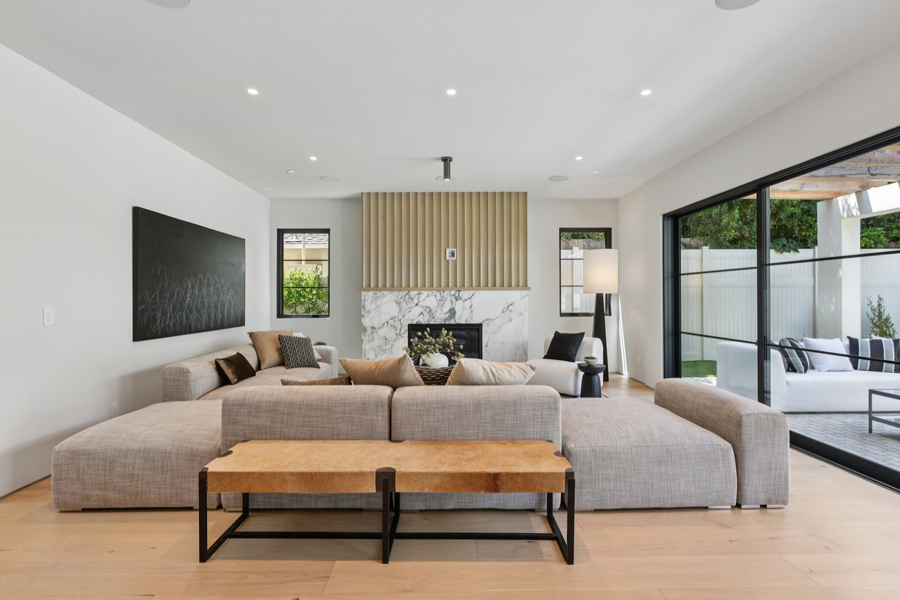 4113 Woodman Ave, Sherman Oaks