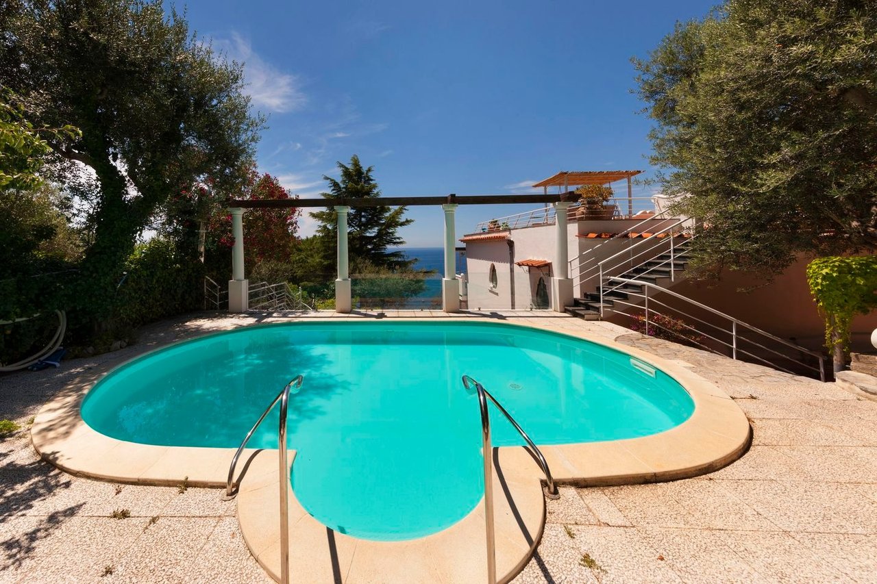 Reintroduce the Villa Bepina