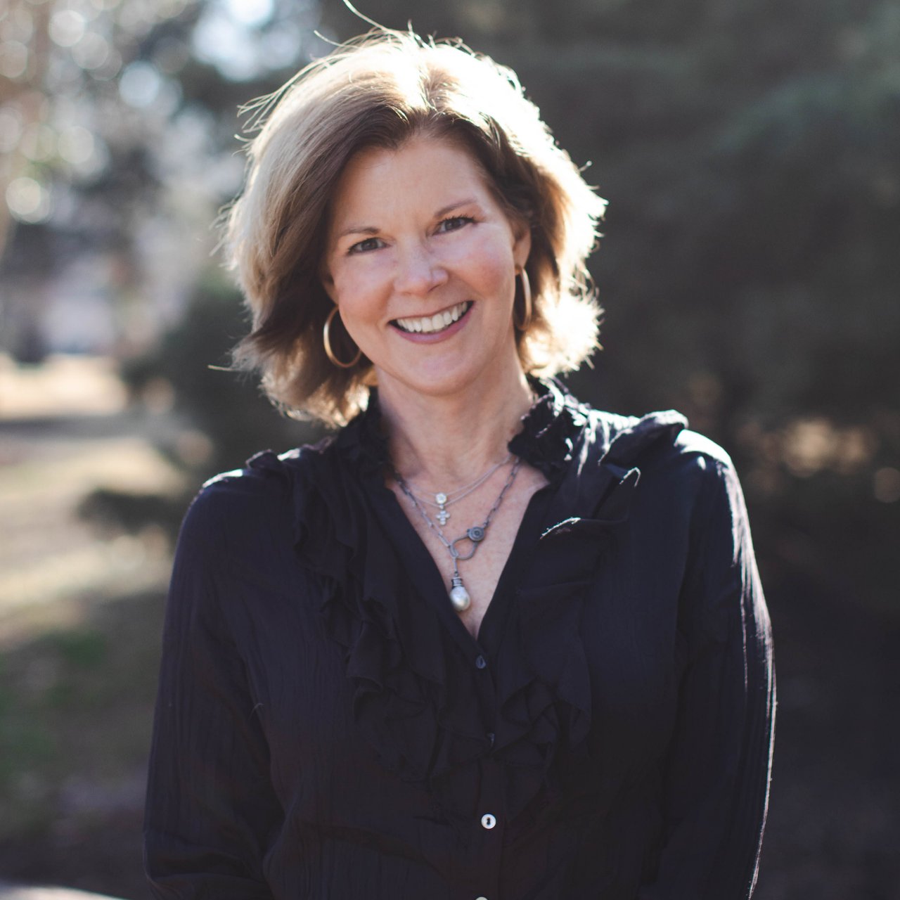 Lili Jones (Memphis, TN) Real Estate Agent Headshot