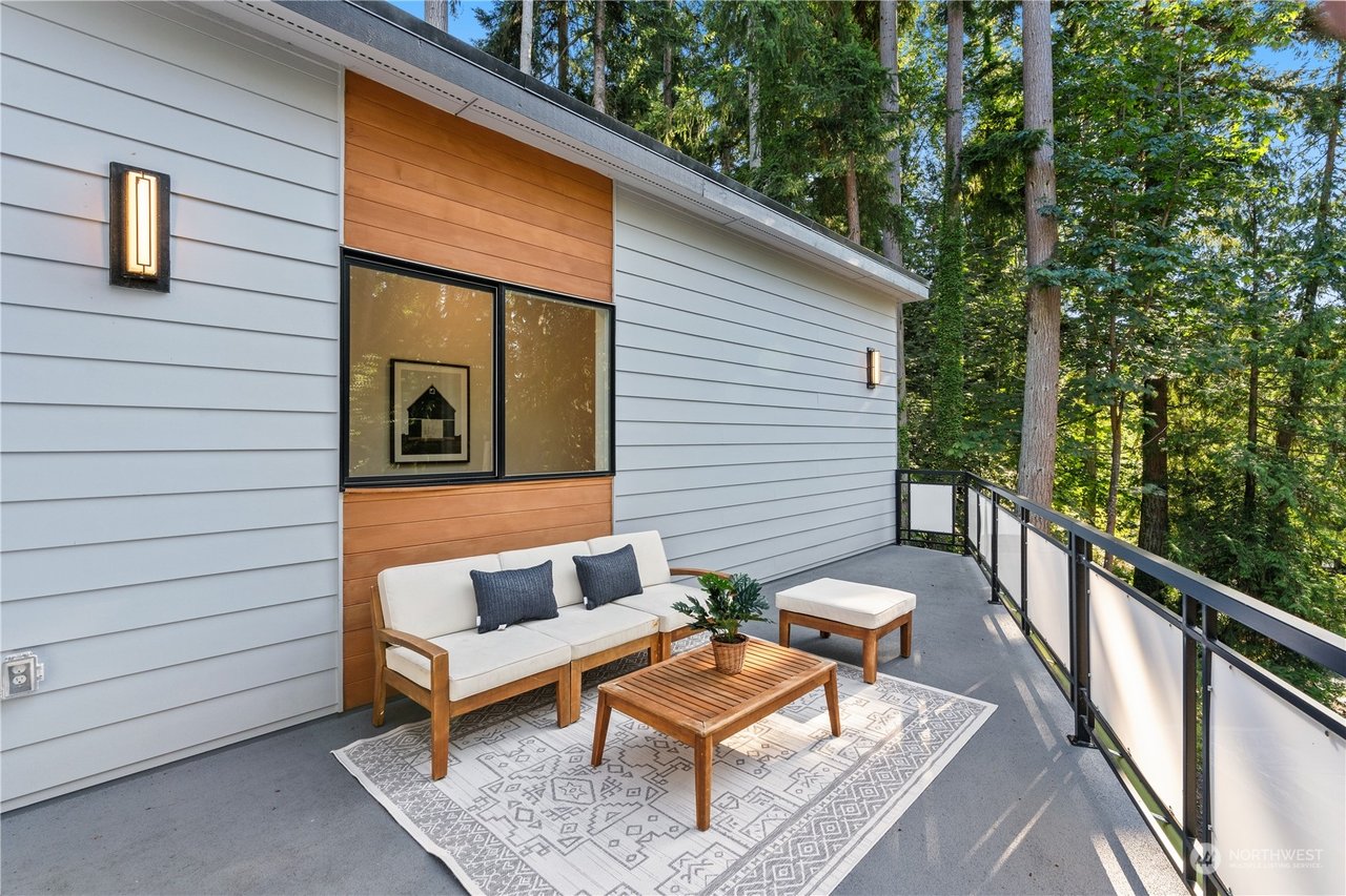 real estate agent near me