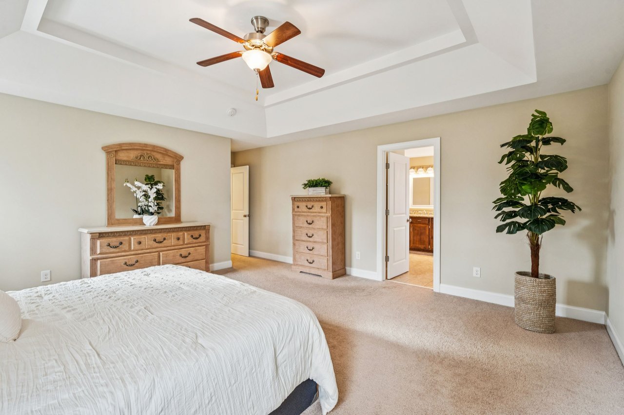 5516 Crescent View Dr