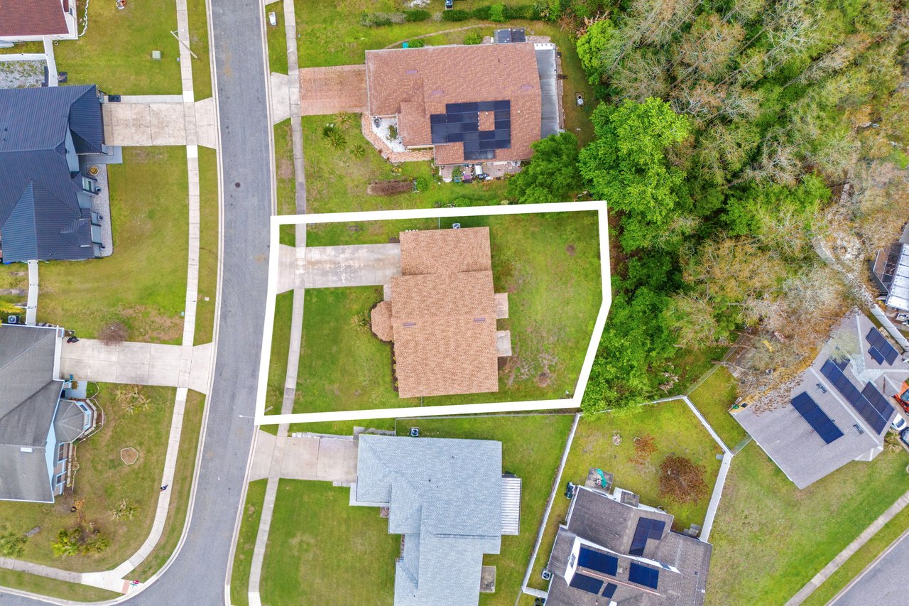 806 VERMONT WOODS LANE