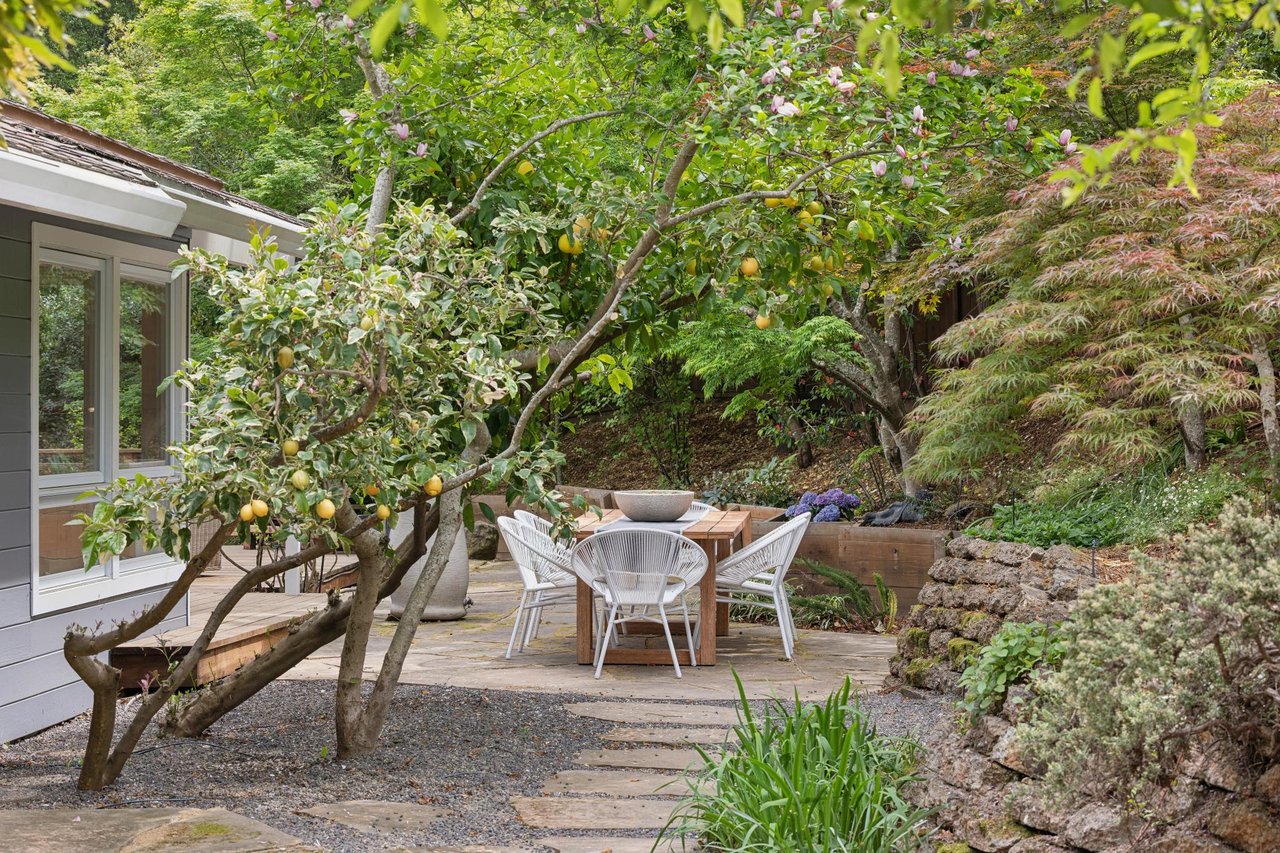 290 Stuyvesant Drive