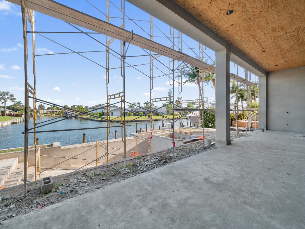 846 Cypress Lake CIR