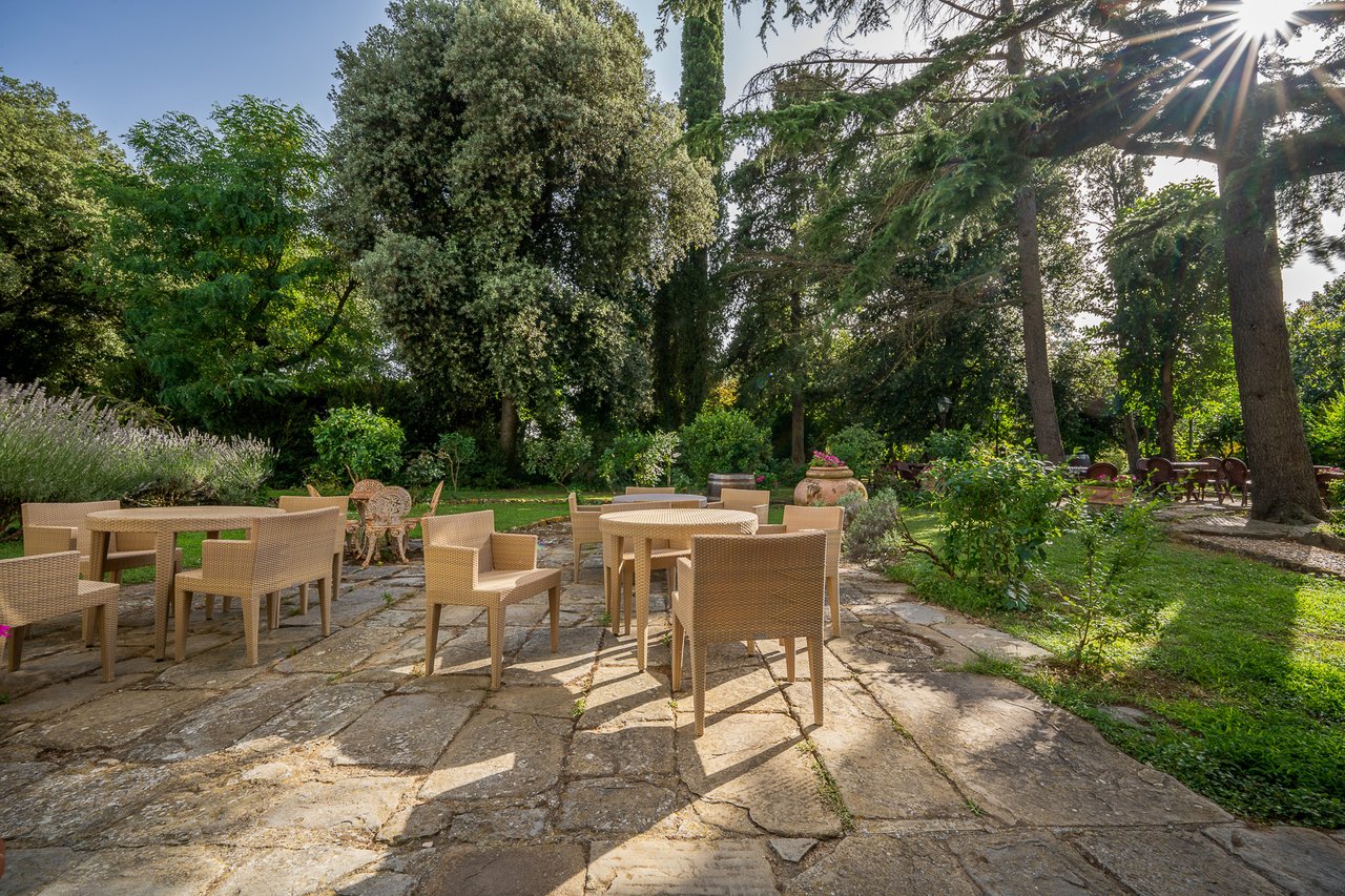 VILLA MECENATE