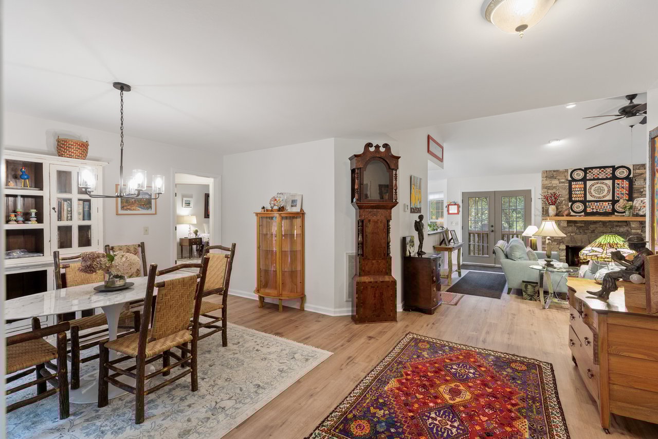 75 Hickory Dr