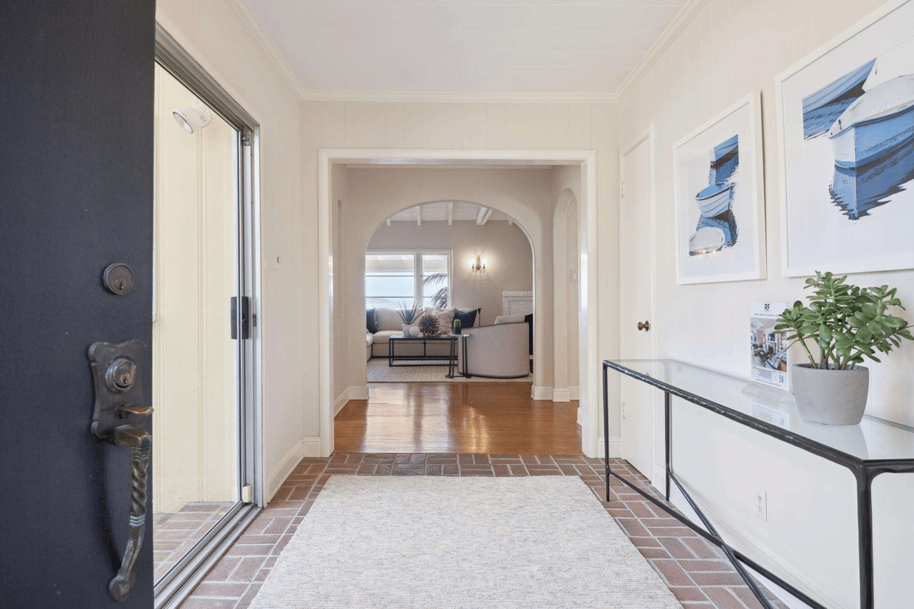215 Julia Ave