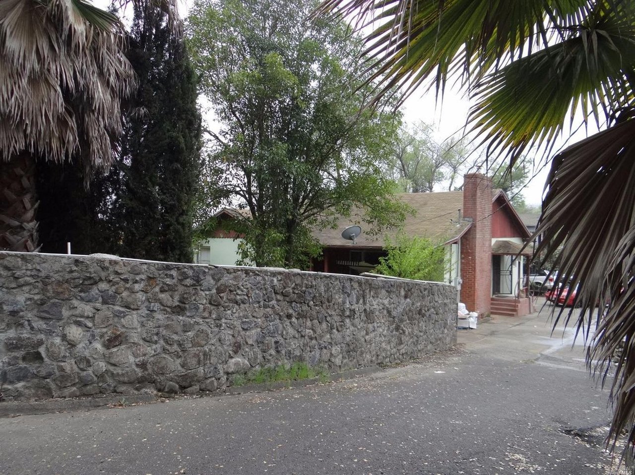 1230 Dry Creek Rd