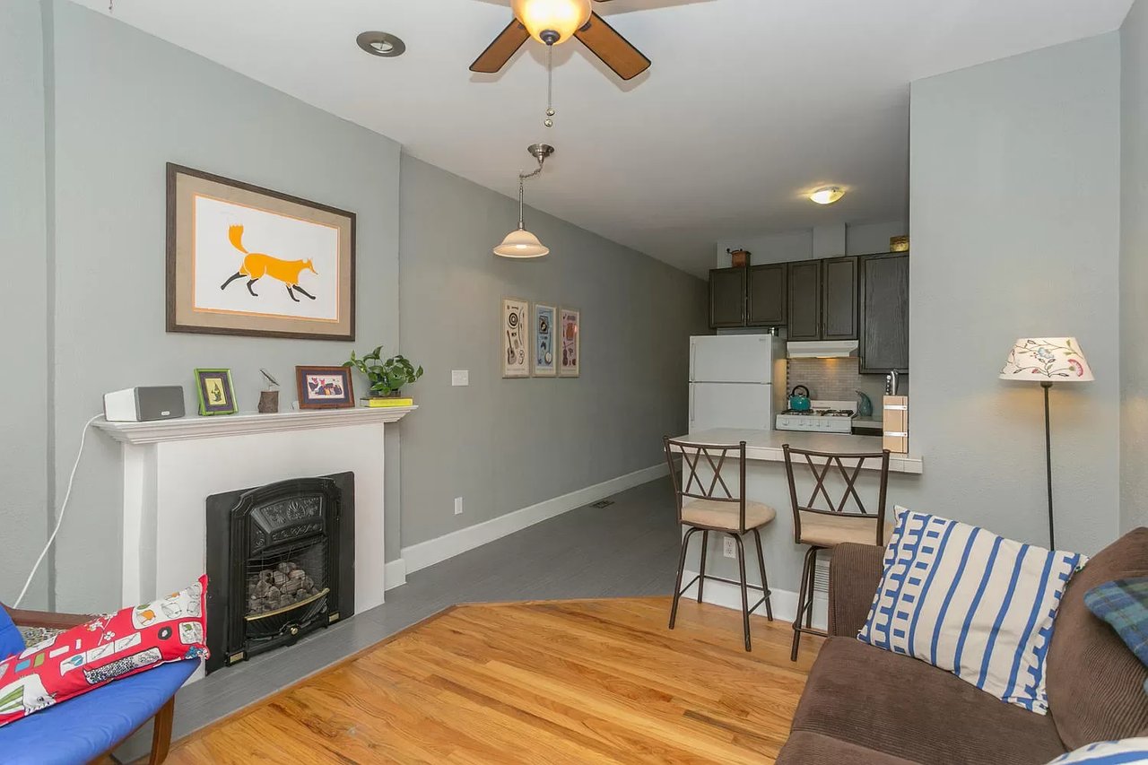 2557 Glenarm Pl