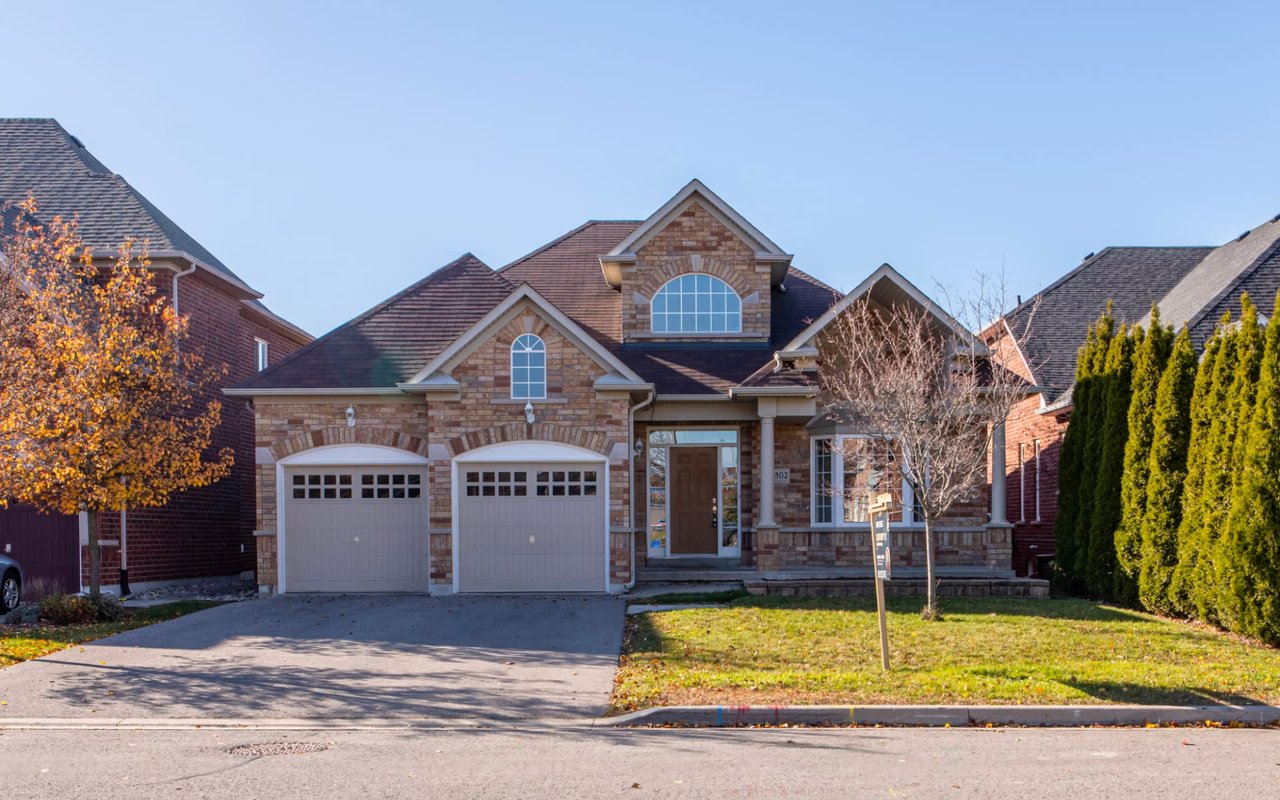 Anatomy of a High-End Property Deal: From Identification to Closing cover