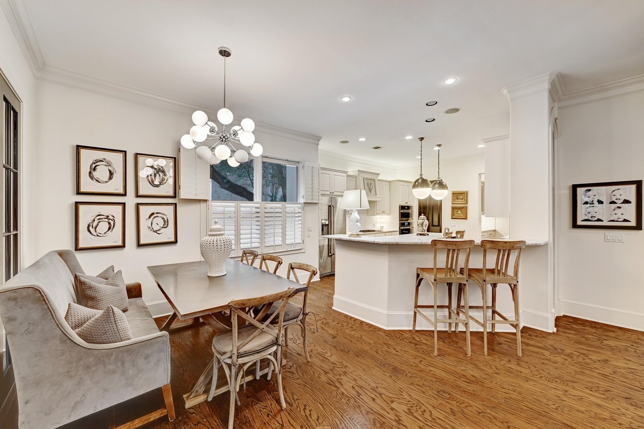 2100 Rue De St. Germaine