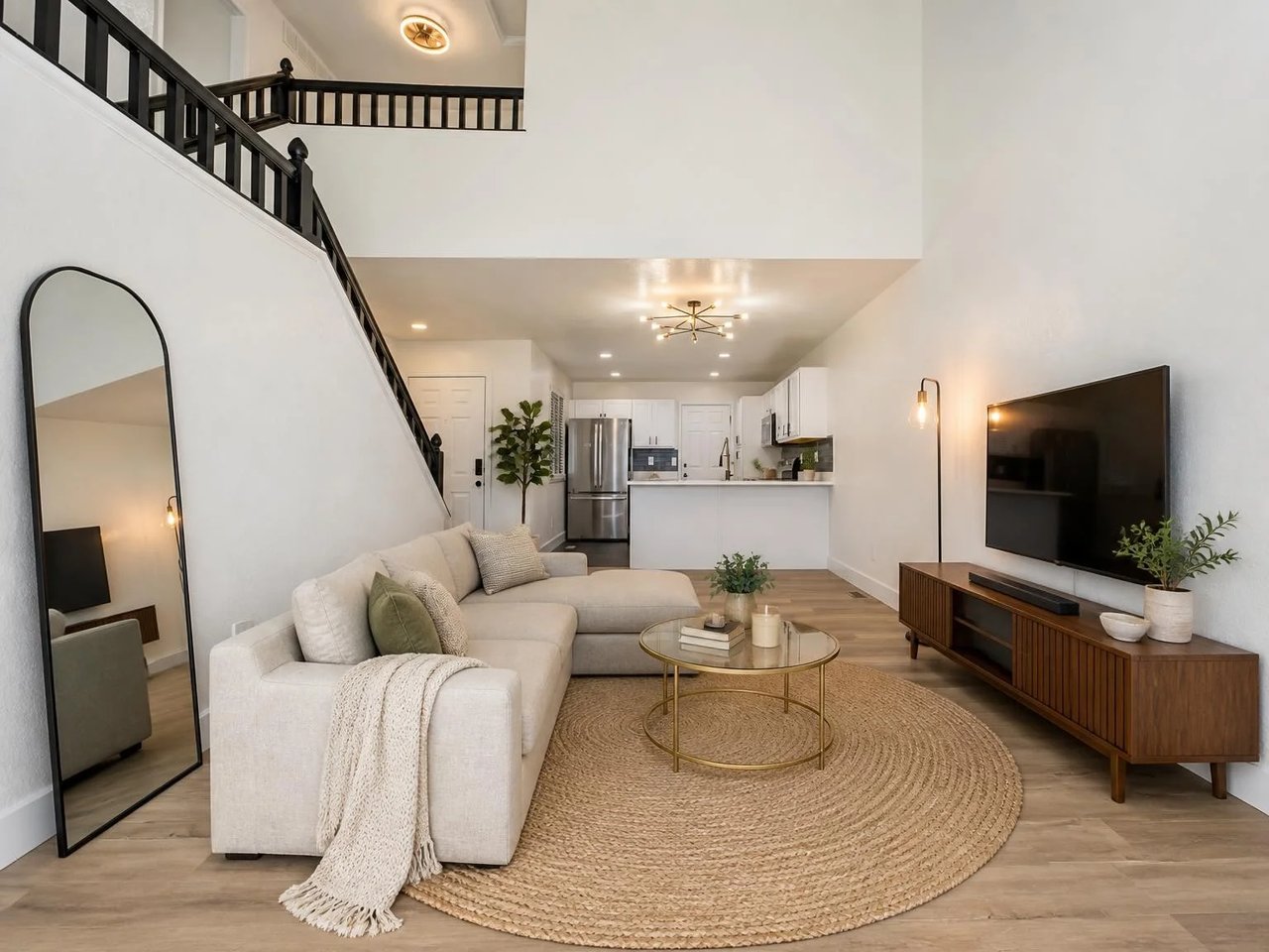 520 W 114th Pl