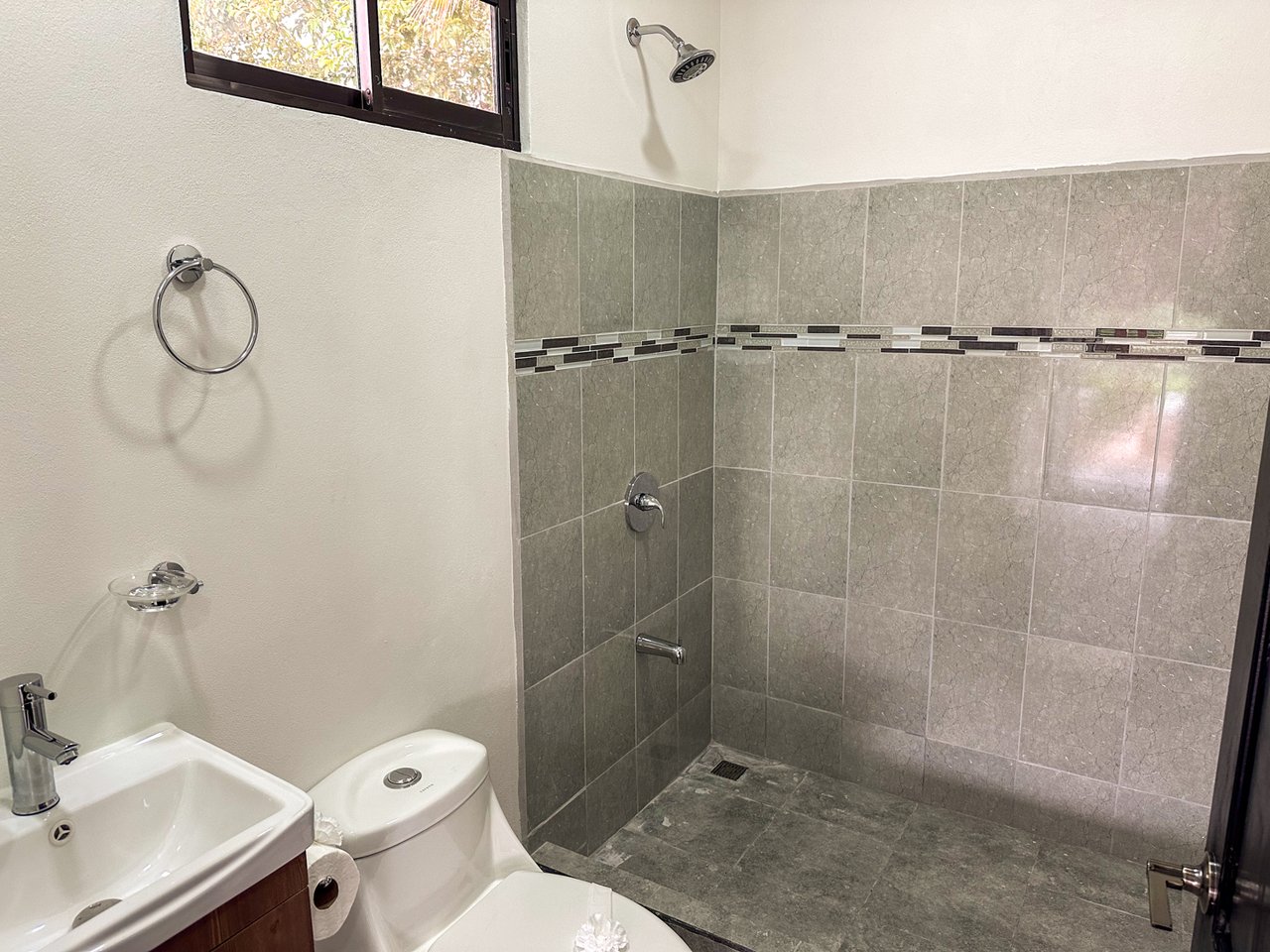 Reduced! Tinamastes Home with Panoramic Ocean and Mountain Views