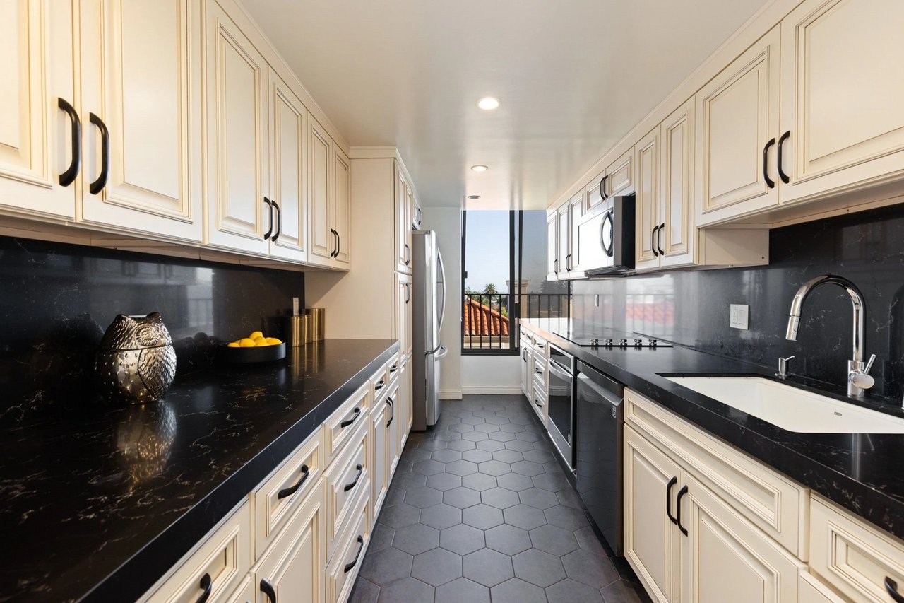 10590 Wilshire Blvd, #608