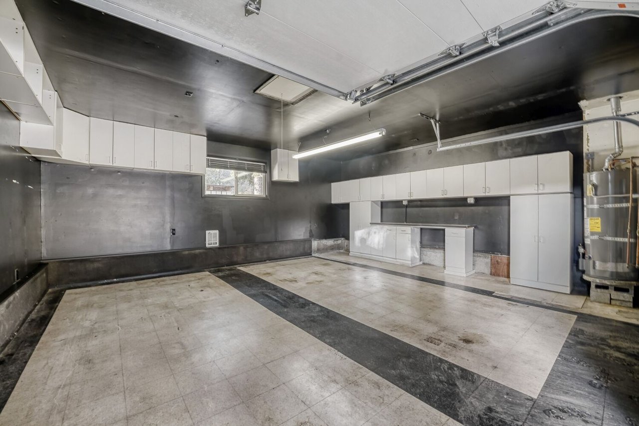 9632 S 216th St, Kent, WA 98031