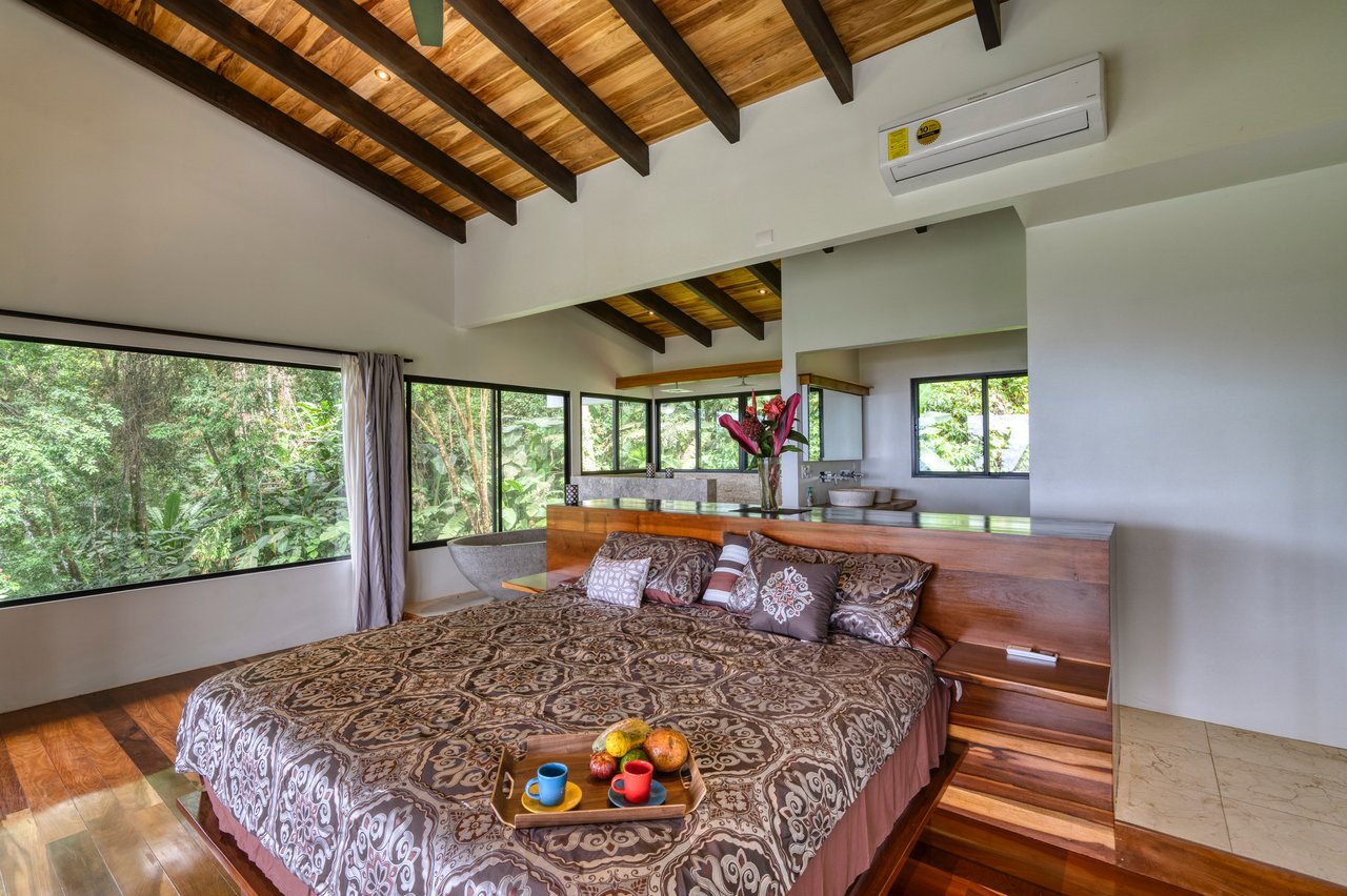 Beauty Villa- Ocean View in Uvita