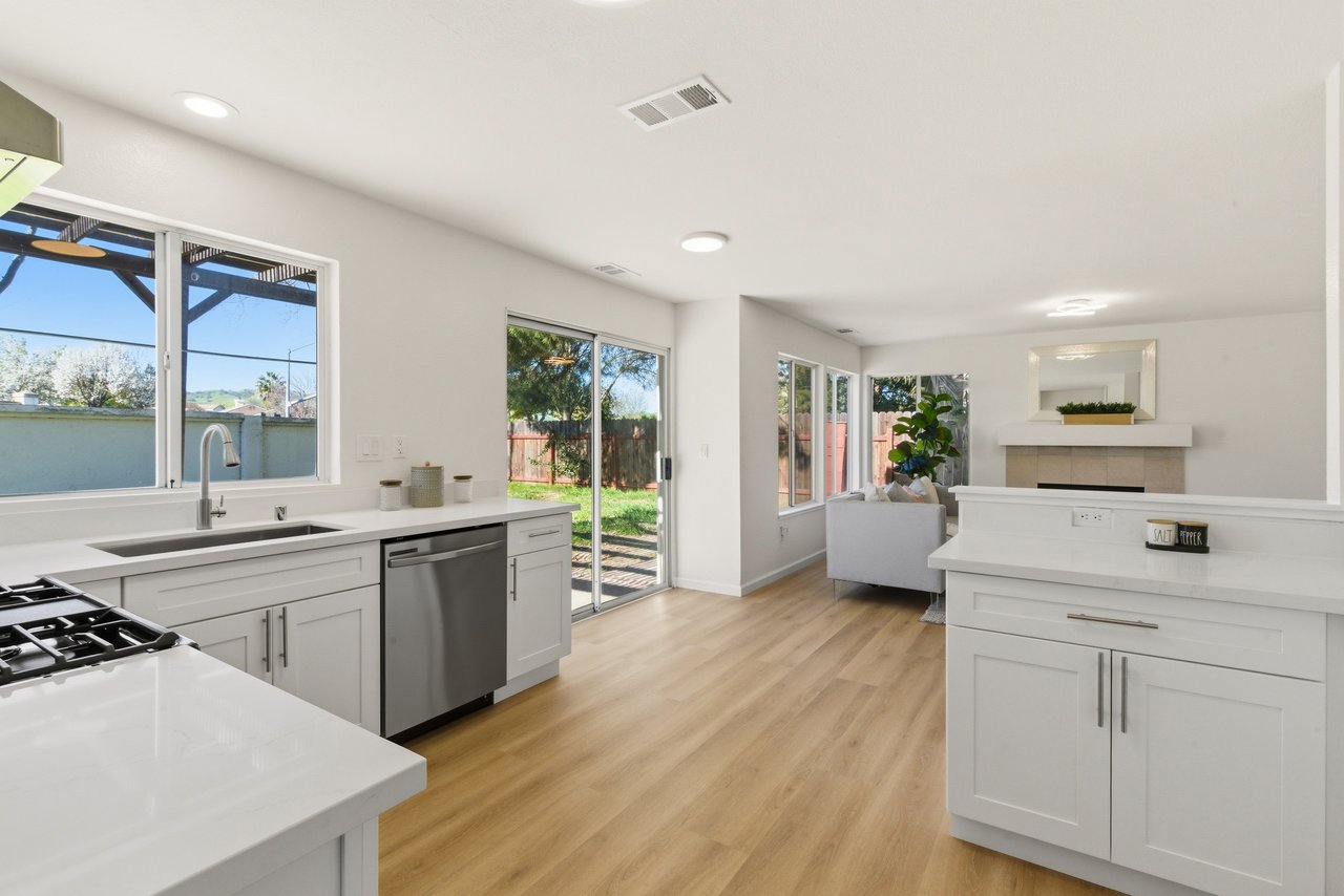 1505 Barkley Mountain Way