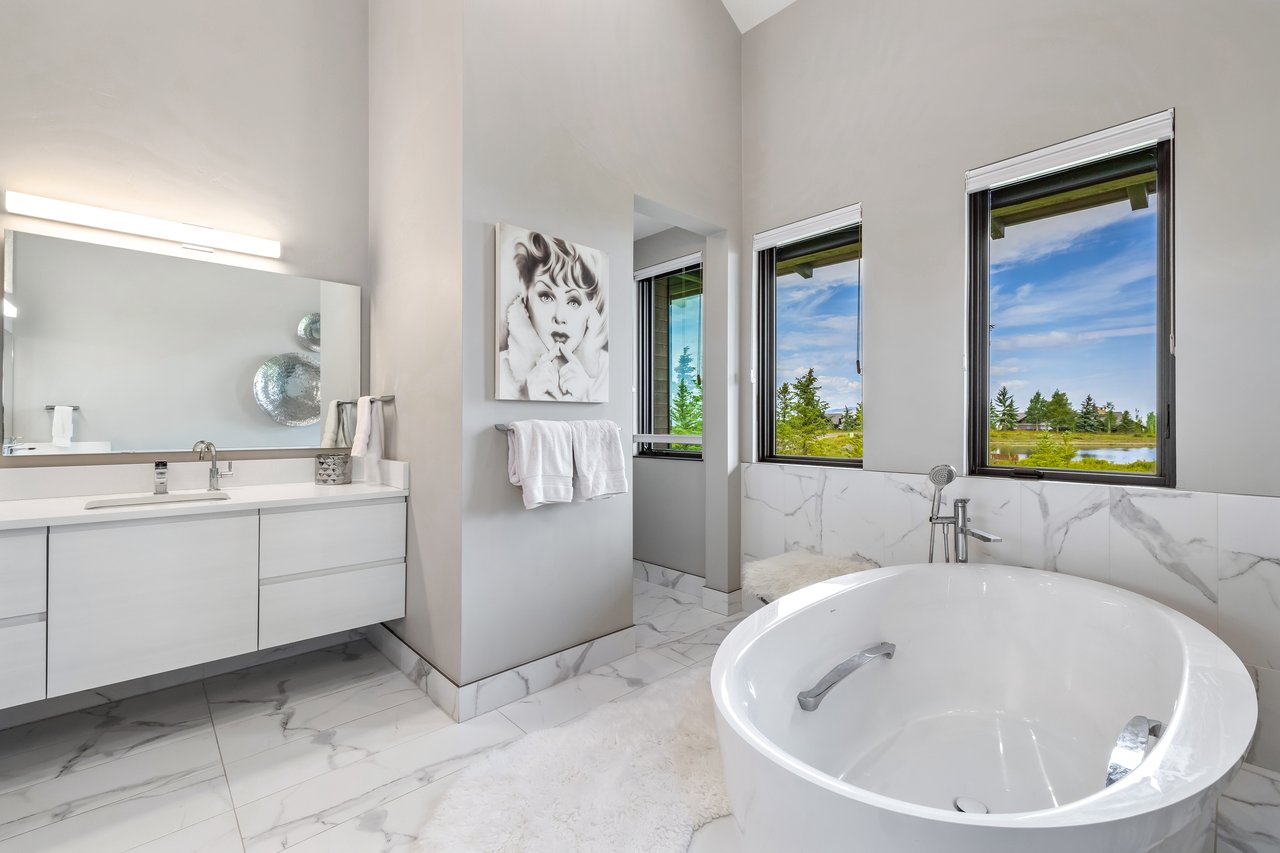 31 Taylor Creek Court