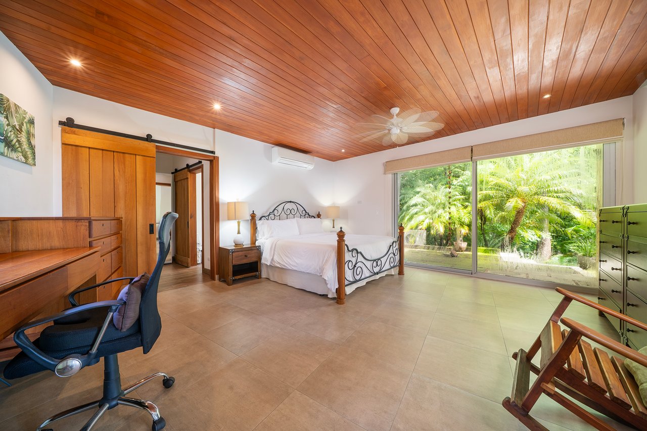 V-Sylvie Rancho Villa | Tropical Villa with Pool and Panoramic Views near Tamarindo