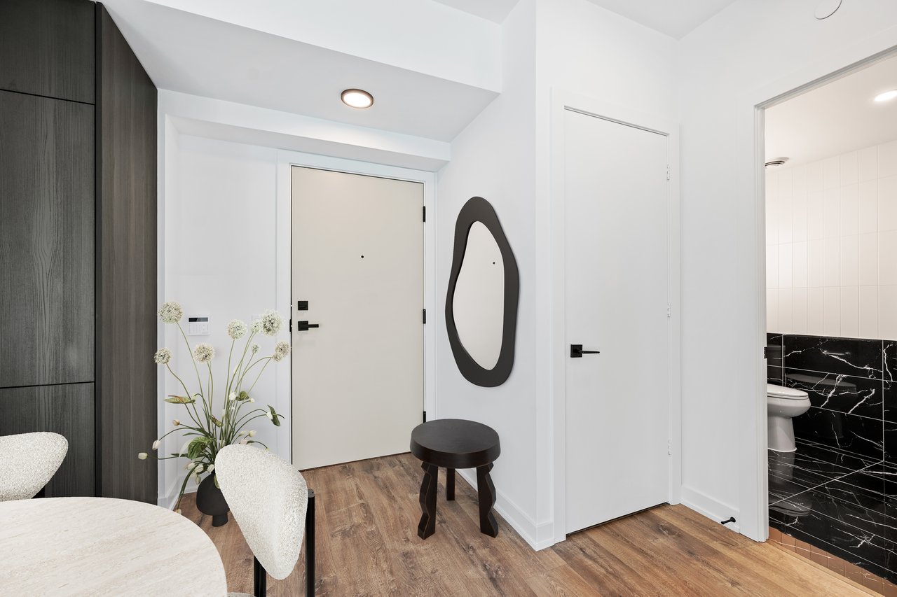 327 King Street W, Toronto C01 Unit: 4304