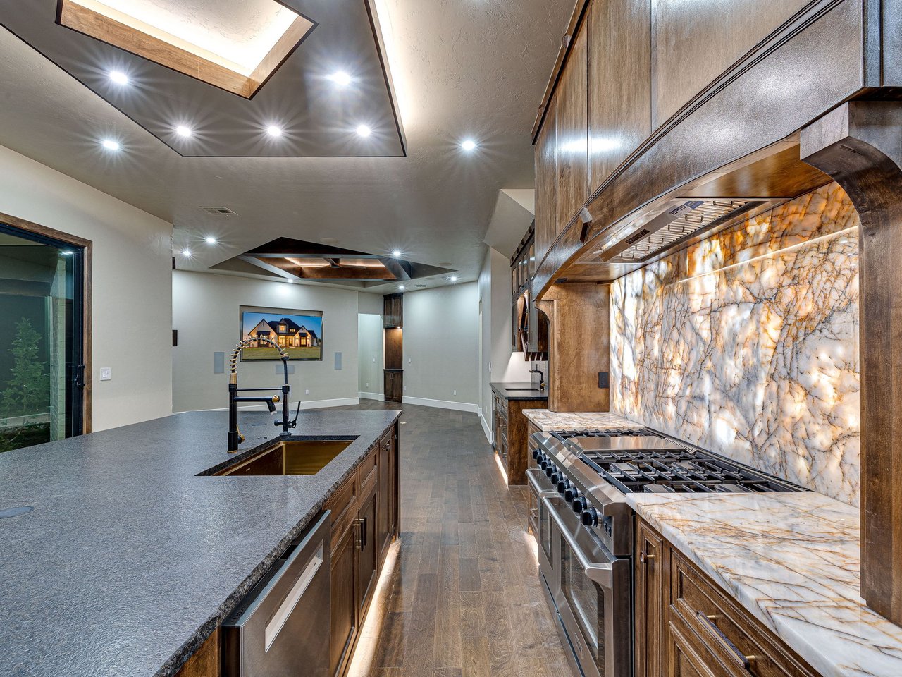 The Diamond Lodge in Mustang, Oklahoma: A Modern Mountain Masterpiece on Cimarron - Wyatt Poindexter - The Agency Oklahoma