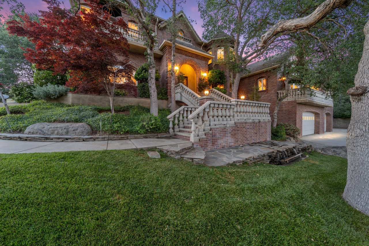 24120 Martingale Way 