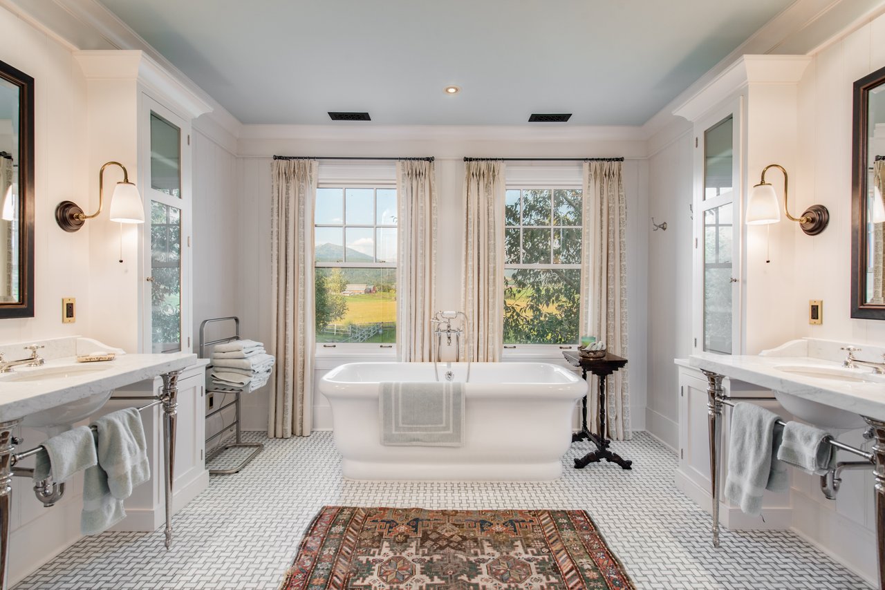 705 Kaufman Rd
