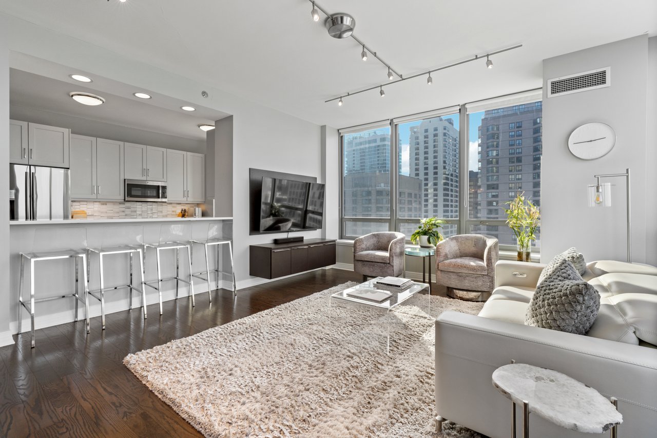 600 N LAKE SHORE DRIVE UNIT: 3201