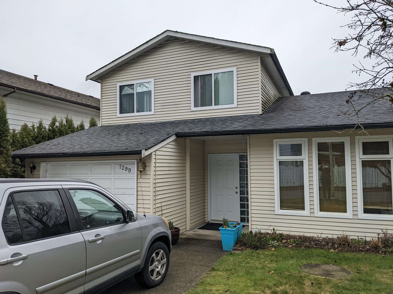 1299 Flynn Cres