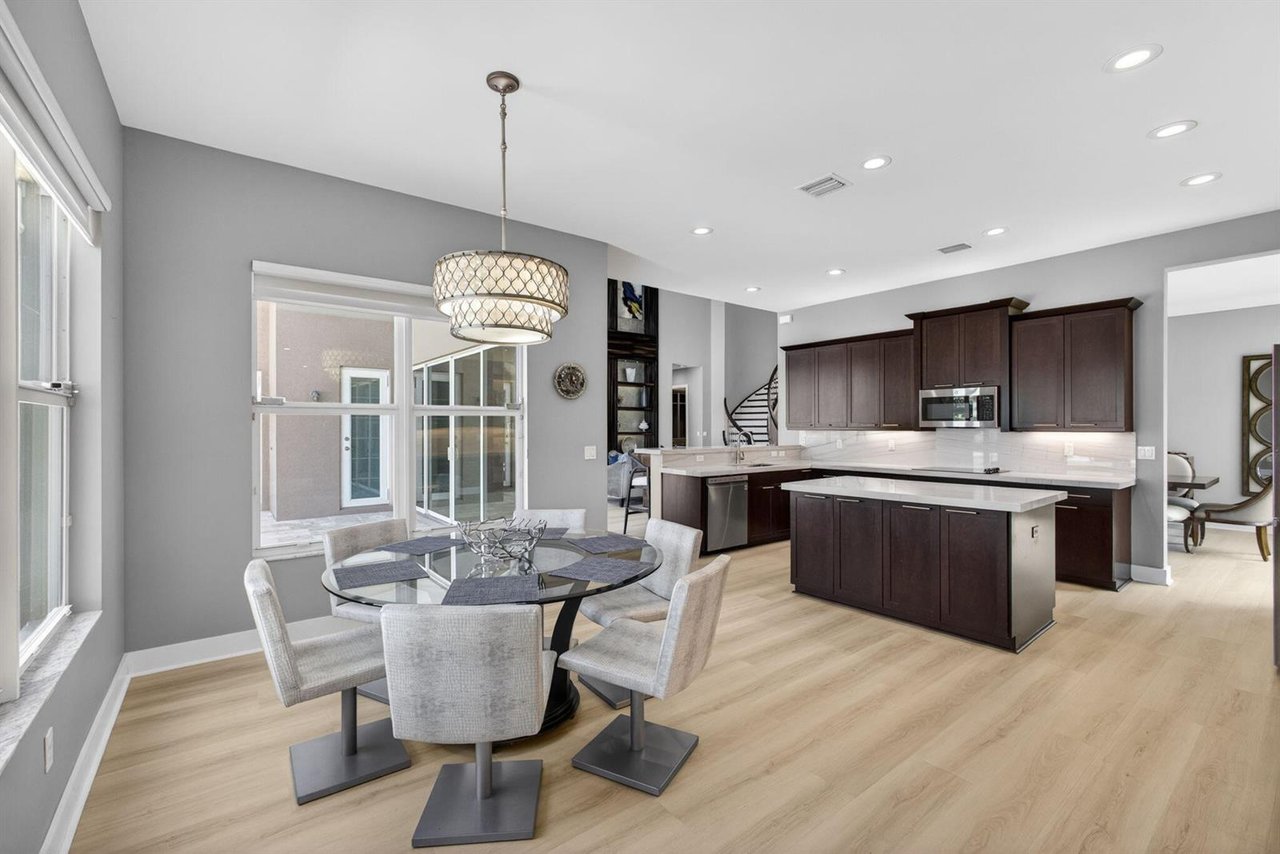 11135 Lynwood Palm Way