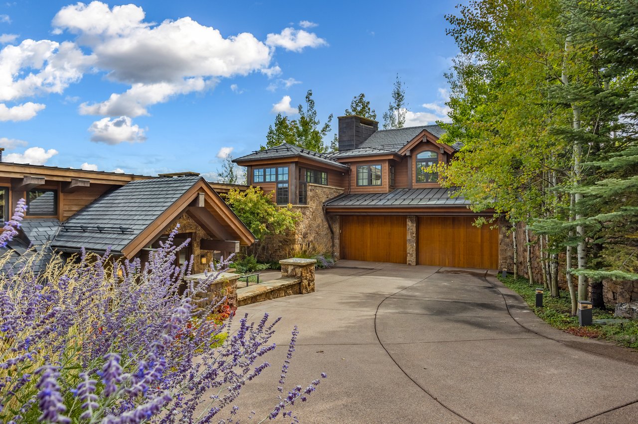 Edgewood Lane Masterpiece