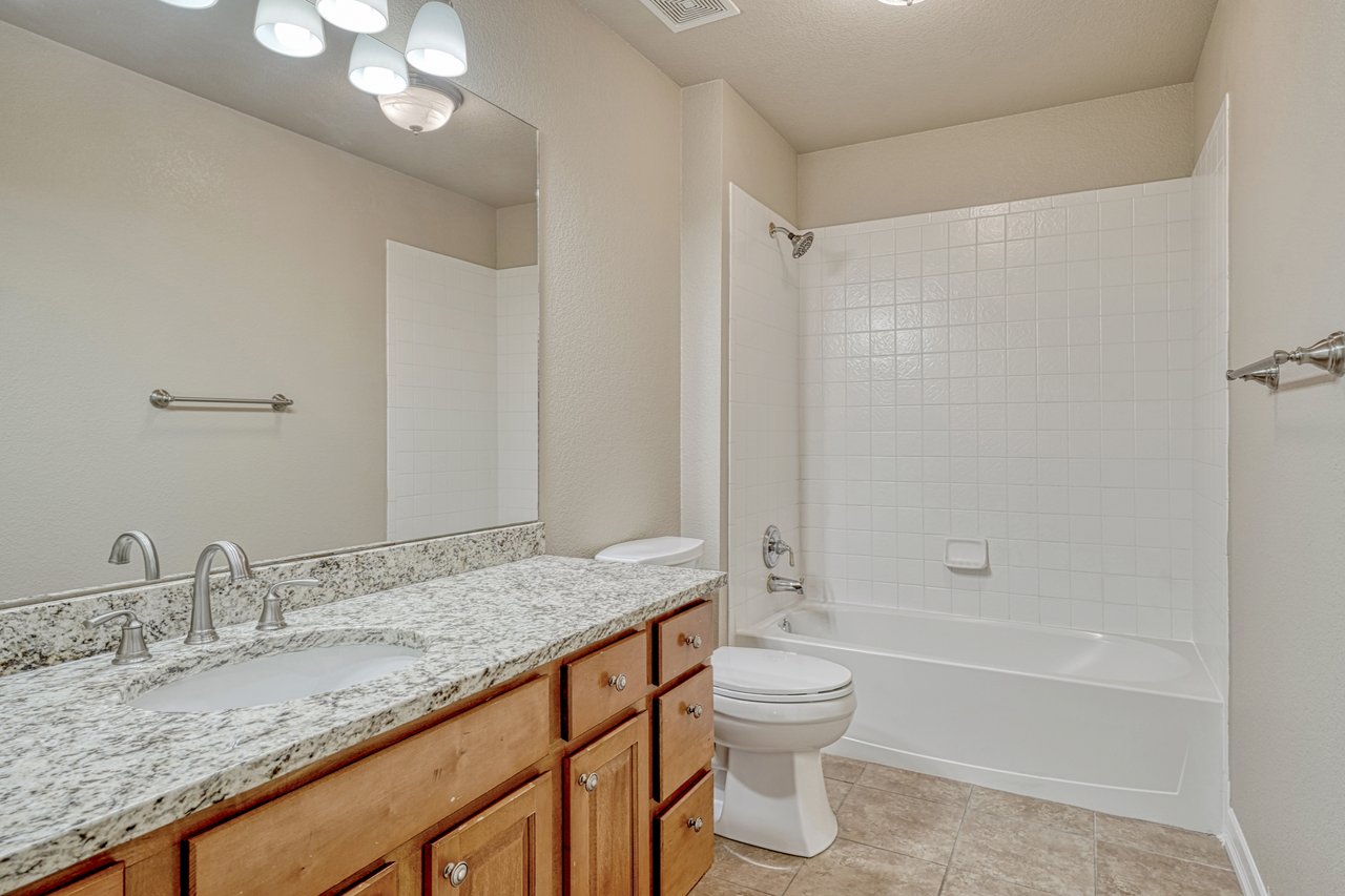 12589 Highland Oaks Place
