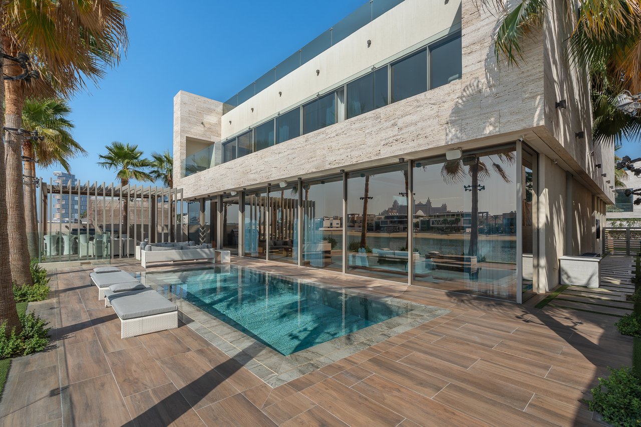 Signature Villas Frond G
