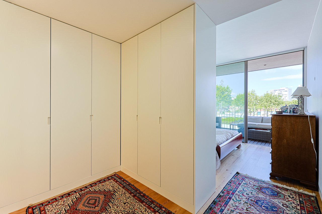 Elegant 2-Bedroom Apartment in One Living Cascais with Premium Amenities