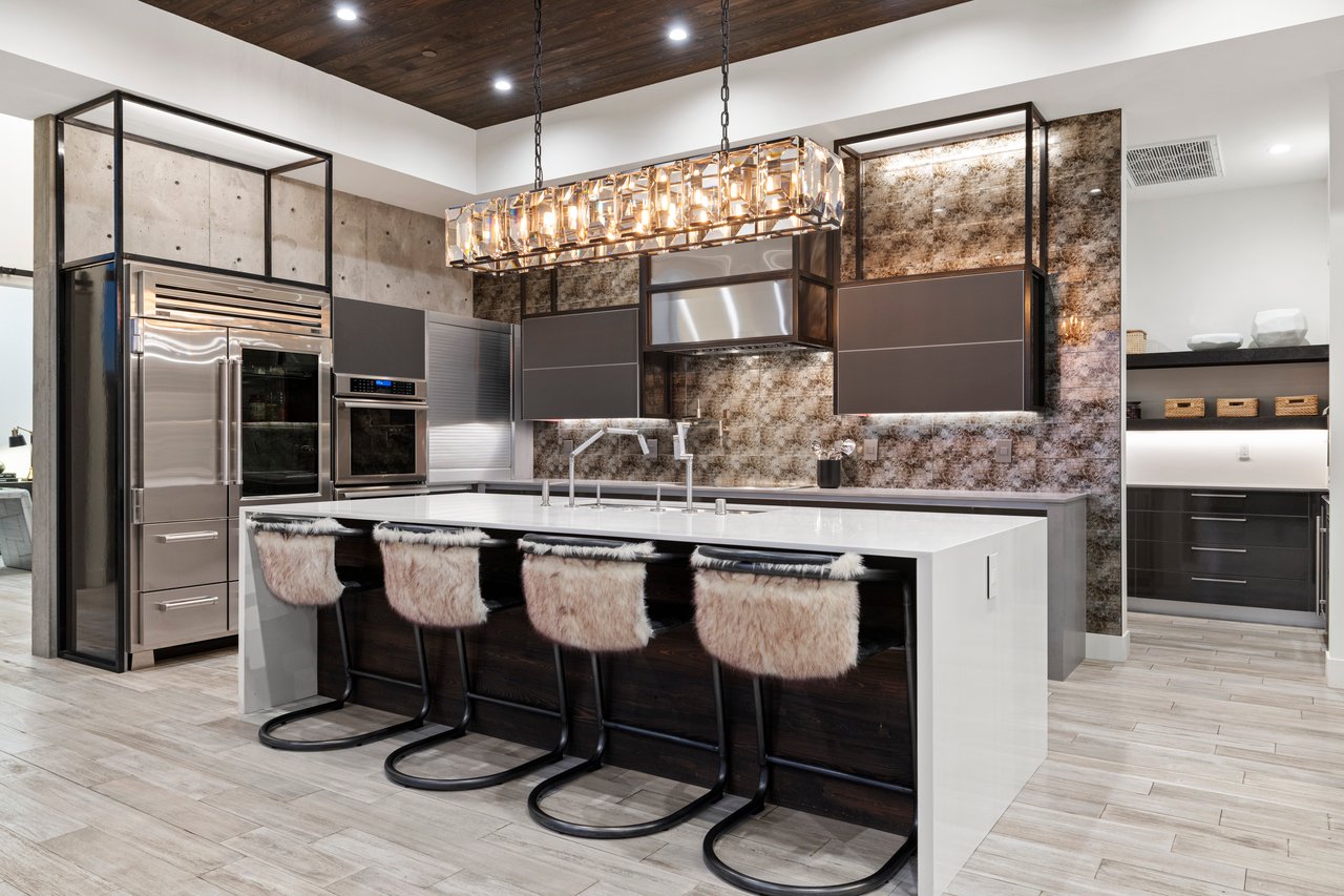 4573 Greenview Drive