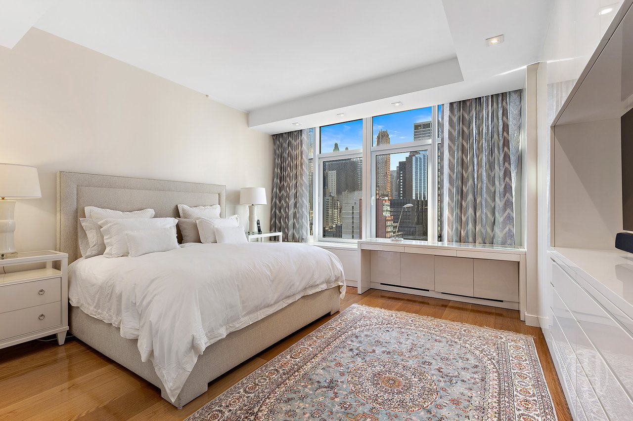 310 East 53rd Street #24C