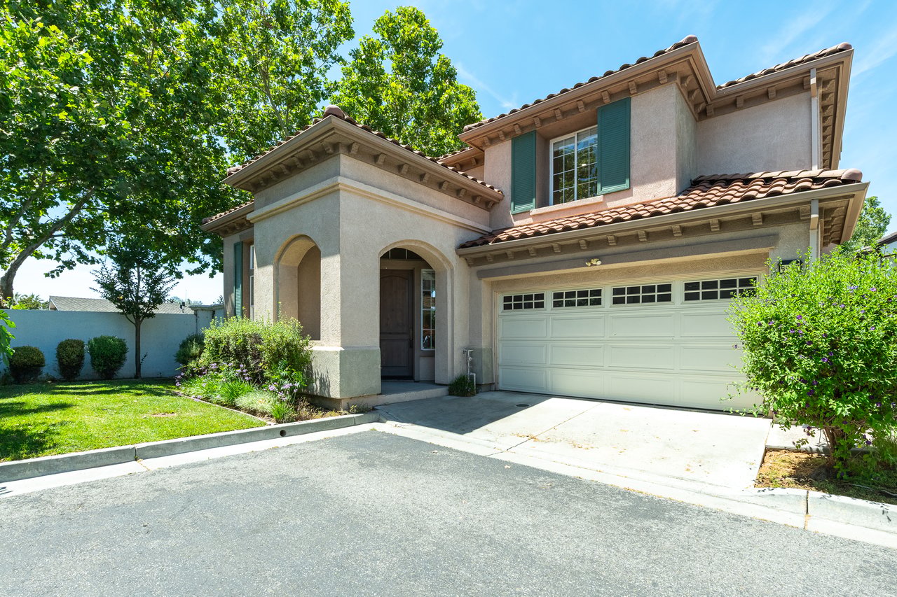 5947 Pala Mesa Dr