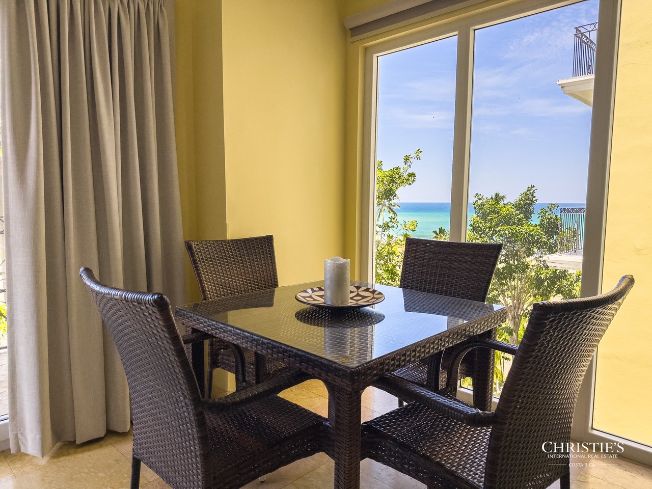 Acqua | Exclusive Oceanfront Living in Jacó