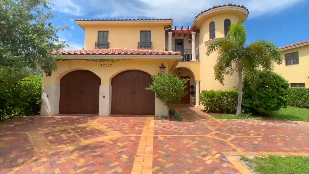 9707 Cinnamon Ct, Parkland, FL 33076