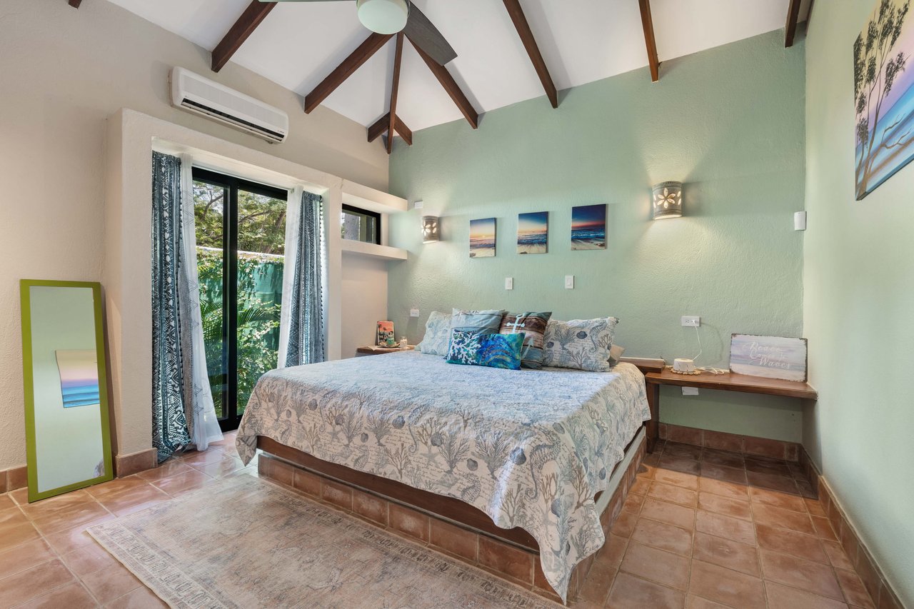 Casa El Coco | Modern Beach Retreat Steps from the Sand in Palm Beach Estates