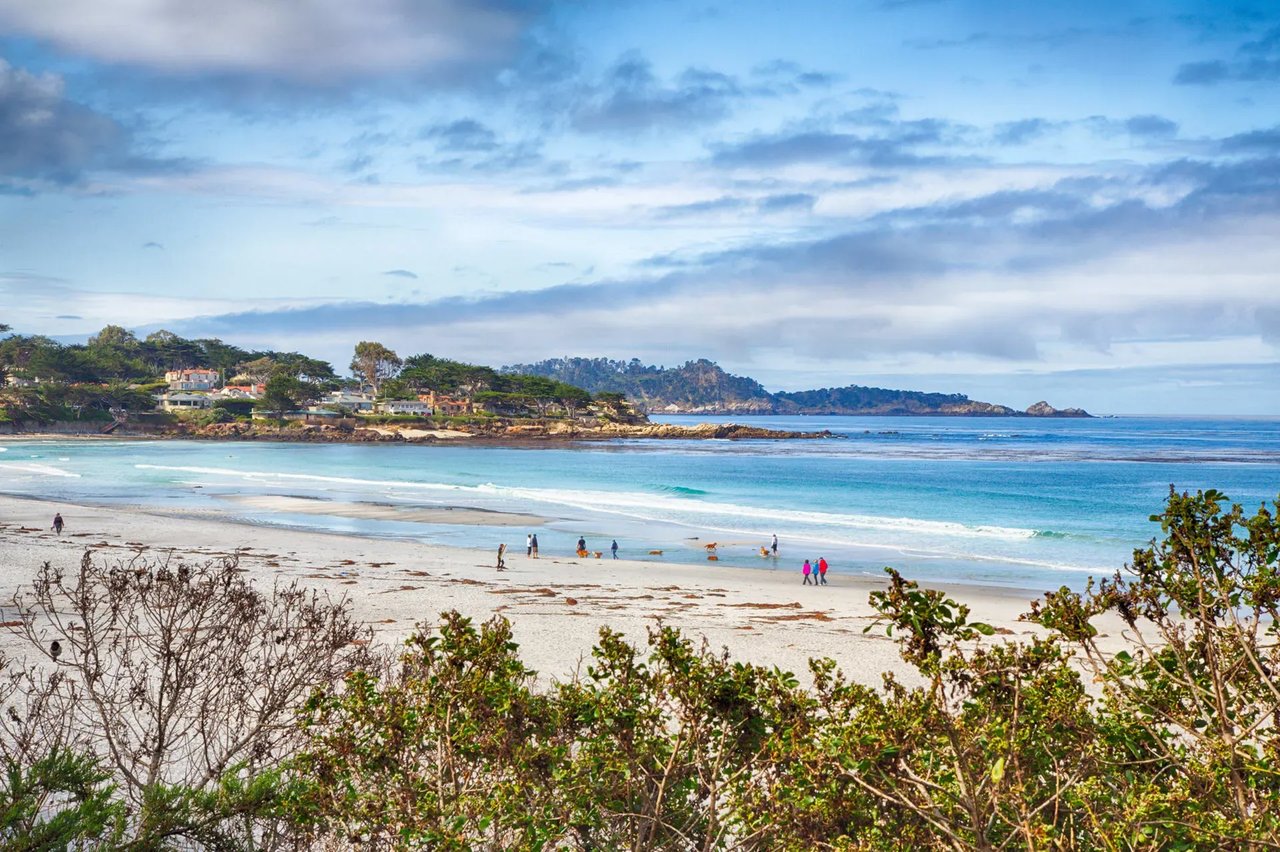 THE PADDLE INN | CARMEL-BY-THE-SEA LUXURY RENTAL