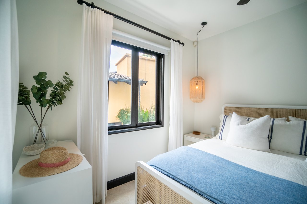 18 Calle La Ronda | Where Everyday Feels Like a Holiday