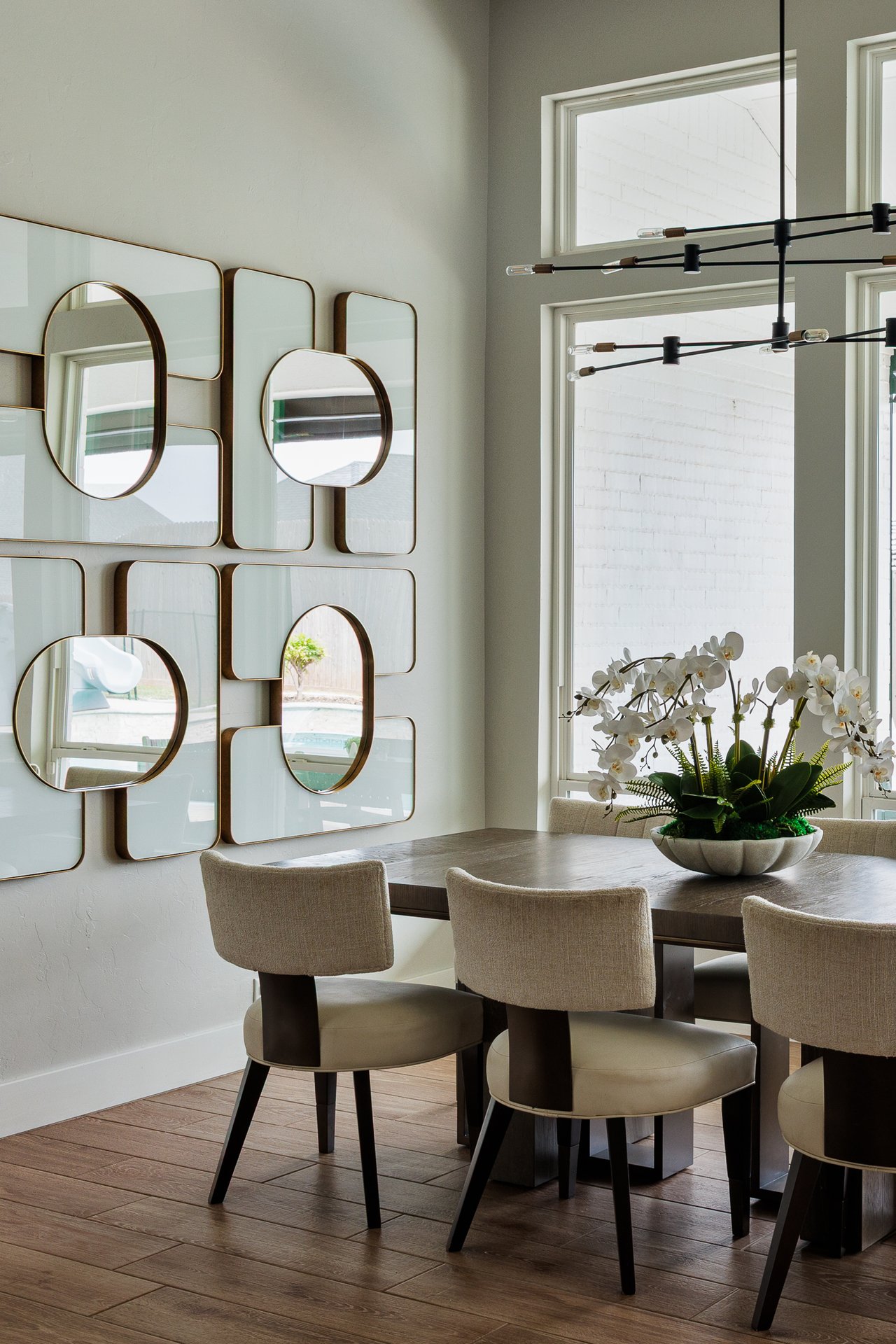 Dining in Luxury Edmond Listing by Jennifer Kragh Group