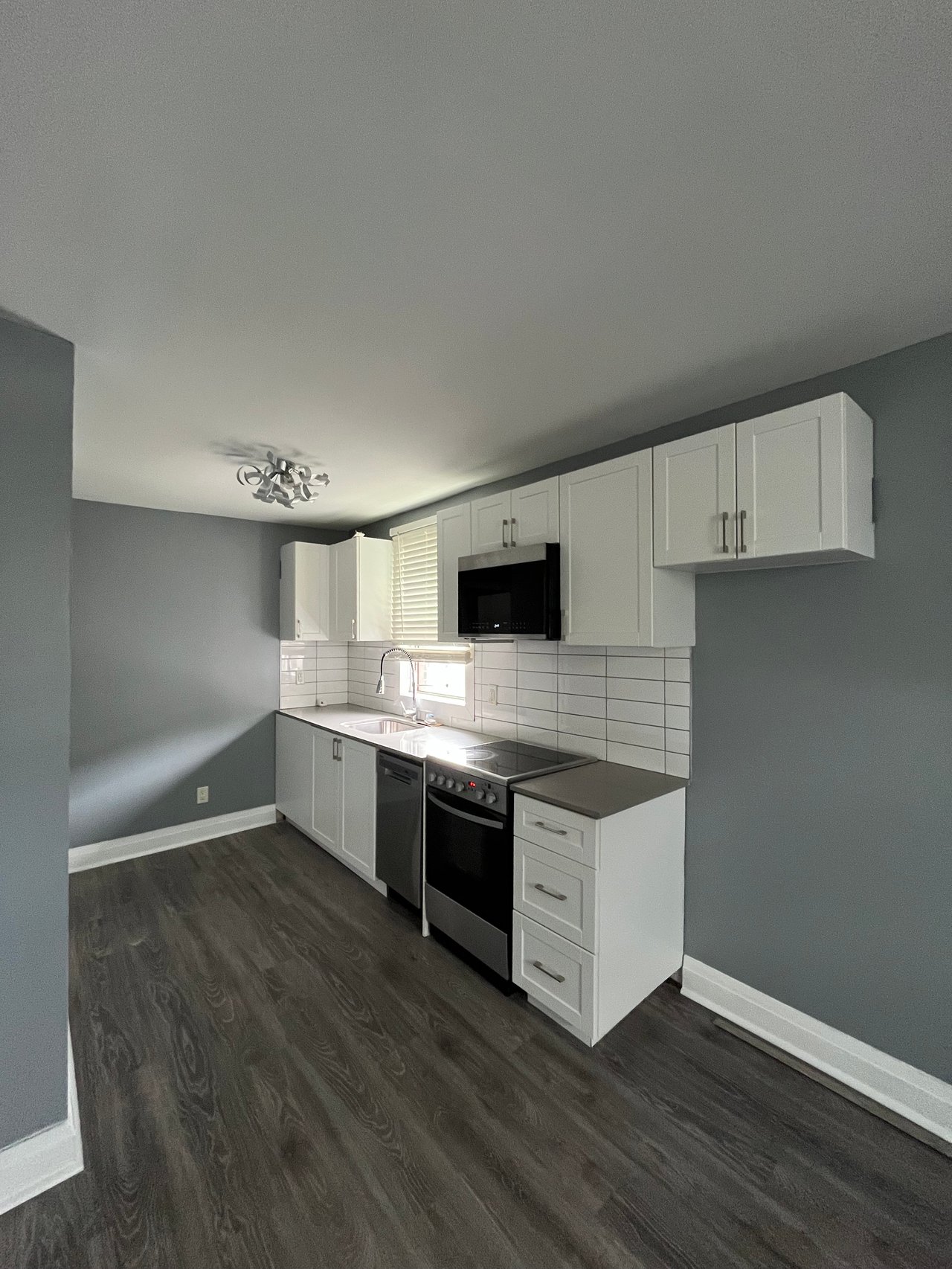 53 Dawes Rd 202