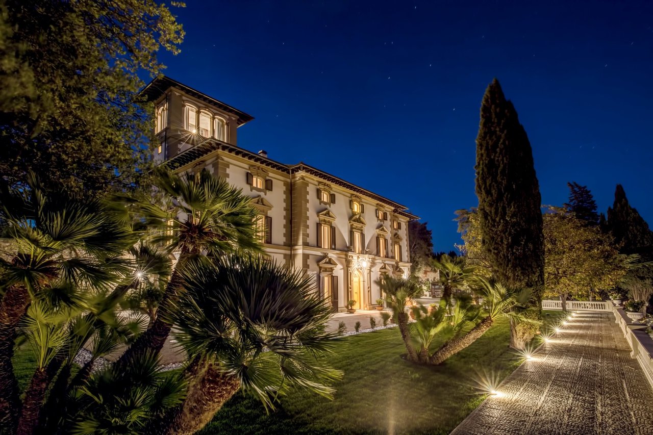 Breathtaking Villa with Contemporary Style on the Southern Coast of Tuscany