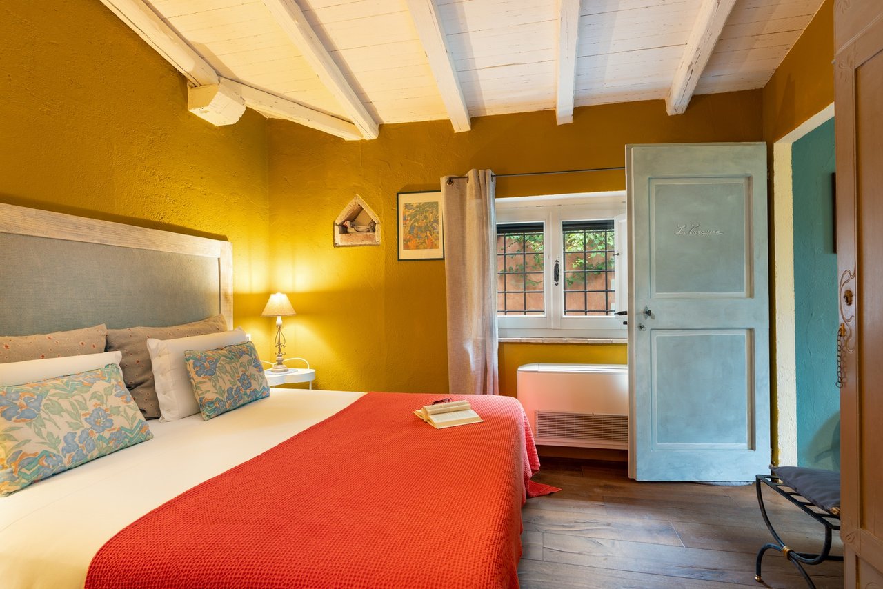 Renovated 18th Century Tuscan Home With Beautiful Hill Views