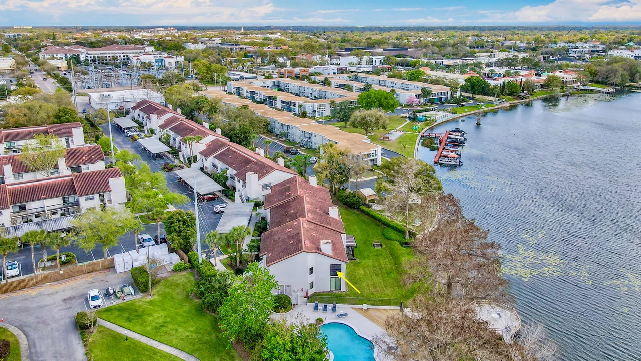 Luxury Lakefront Winter Park Condominium for Lease