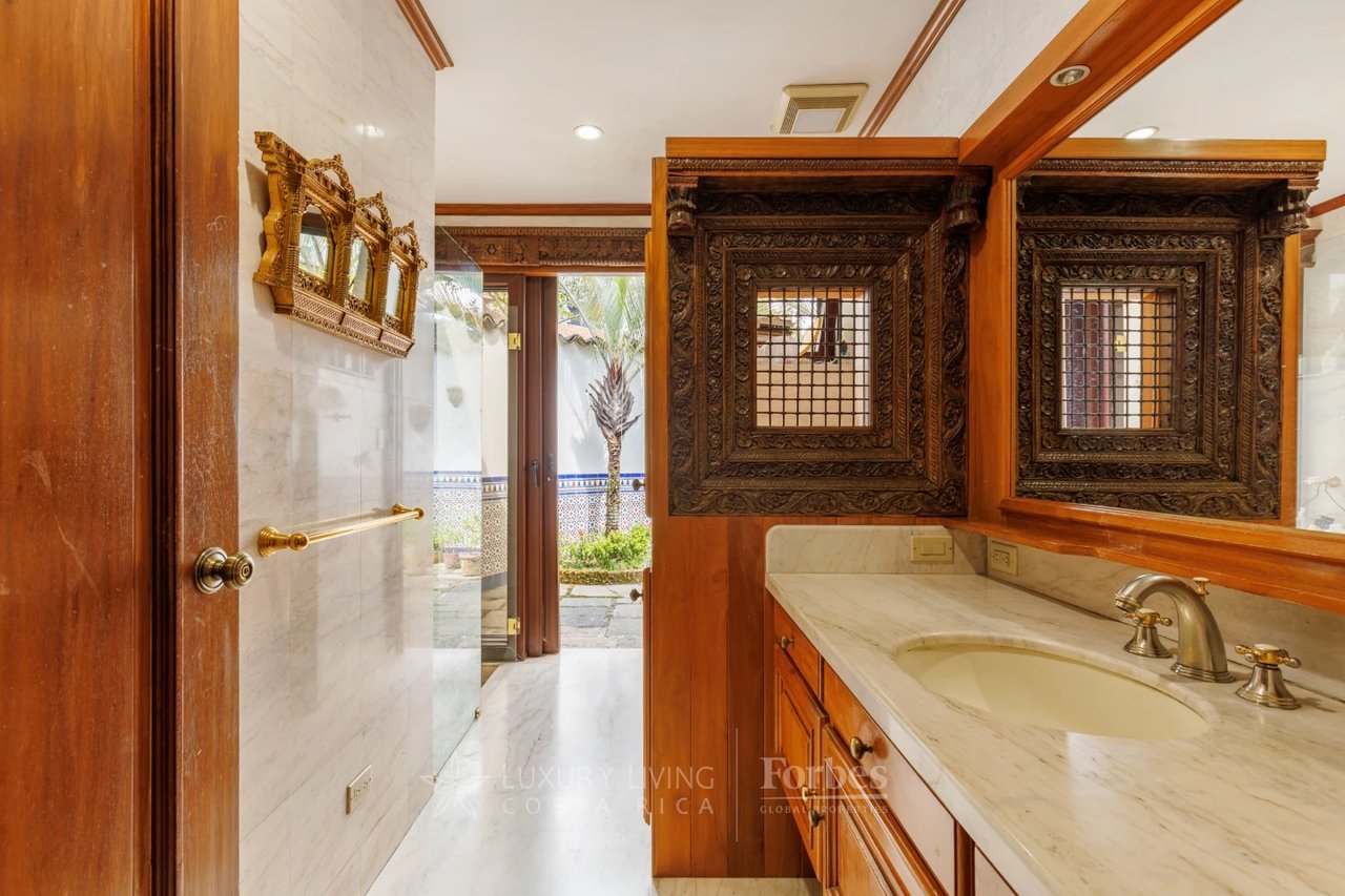 1278 - Valart Estate - An oasis in the city with mixed land use in Real Cariari